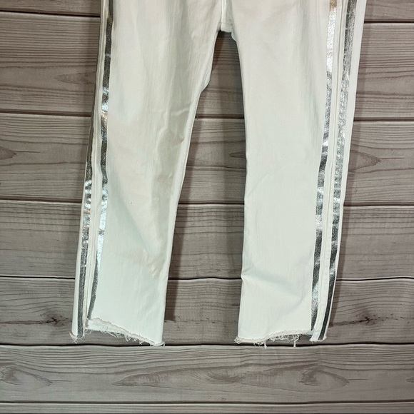 BLACK Orchid Cindy Racer Flare Slant Fray Hem Jeans - Picture 4 of 9